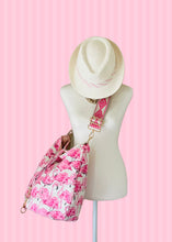 Load image into Gallery viewer, Flamingo bag in the Capri shape