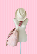 Load image into Gallery viewer, Flamingo bag in the Capri shape